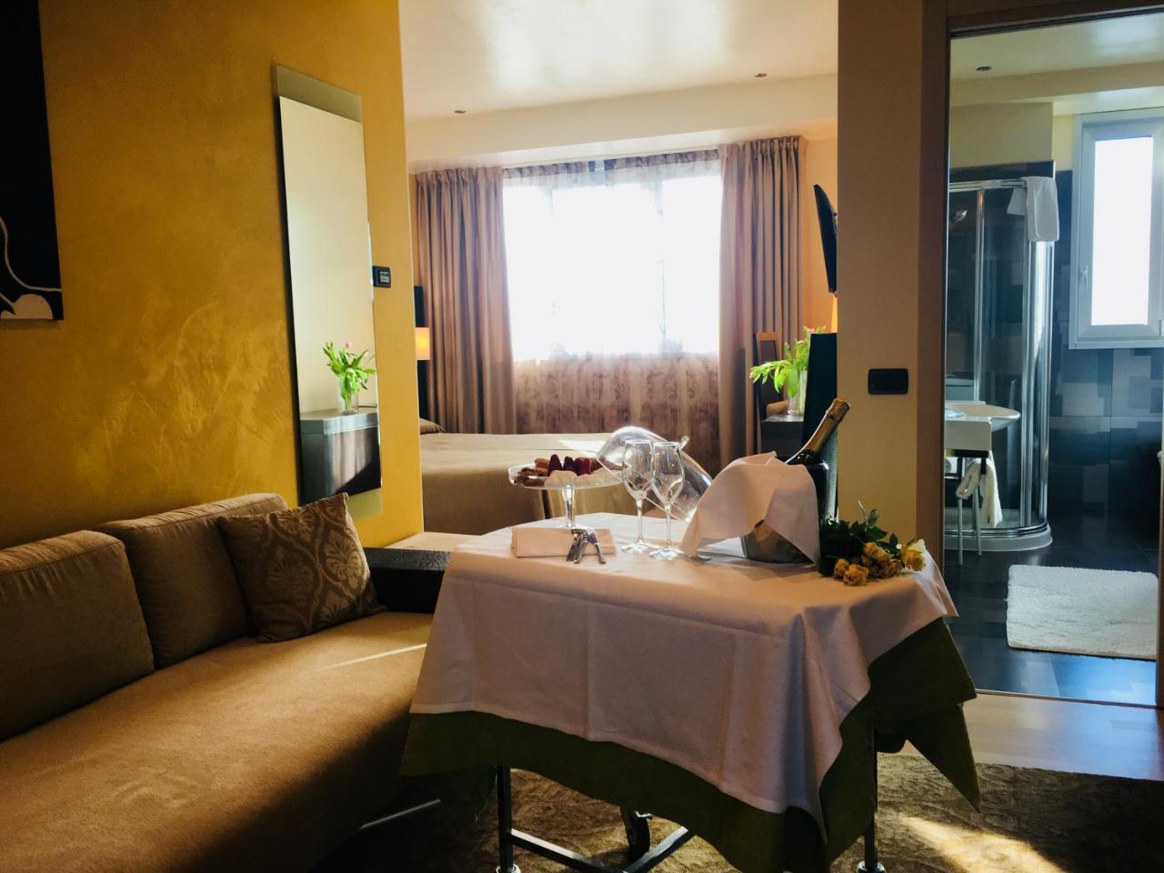Hotel Kristal 3 Stelle Superior Zane Luaran gambar